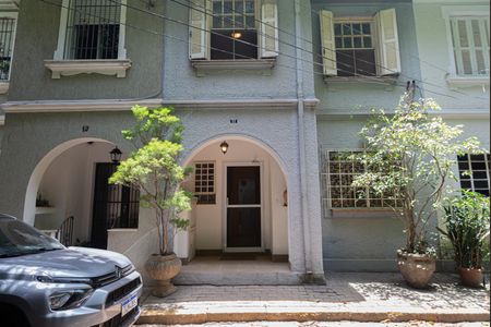 Casa à venda com 140m², 3 quartos e 2 vagasFachada da casa