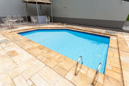 Apartamento à venda com 65m², 2 quartos e 1 vagaÁrea comum - Piscina