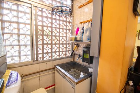 Apartamento à venda com 72m², 2 quartos e sem vagaCozinha e Área de Serviço