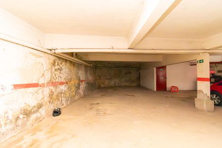 Apartamento para alugar com 70m², 2 quartos e 1 vaga Apartamento para alugar com 70m², 2 quartos e 1 vagaÁrea comum - Garagem