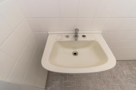 Apartamento para alugar com 70m², 2 quartos e 1 vaga Apartamento para alugar com 70m², 2 quartos e 1 vagaBanheiro