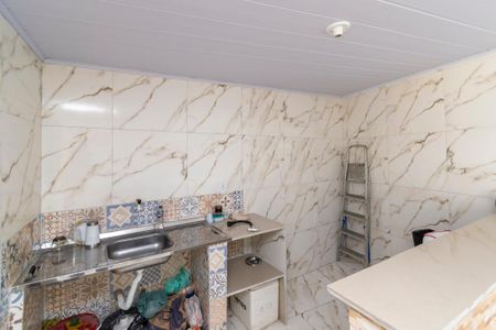 Casa à venda com 220m², 3 quartos e 3 vagasCasa dos fundos - Cozinha