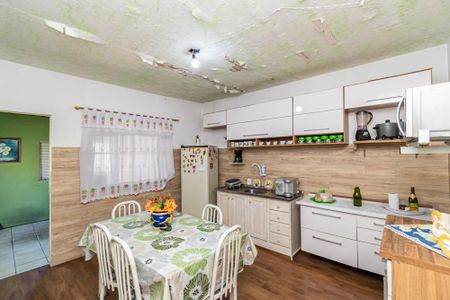 Casa à venda com 220m², 3 quartos e 3 vagasCozinha