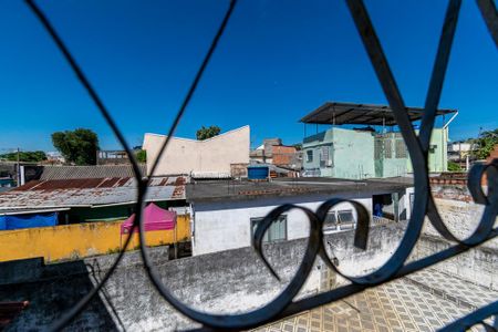 Casa à venda com 220m², 3 quartos e 3 vagasVista da Área de Serviço