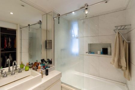 Apartamento à venda com 181m², 3 quartos e 3 vagas