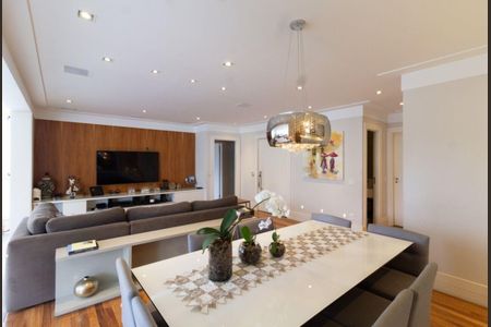 Apartamento à venda com 181m², 3 quartos e 3 vagas