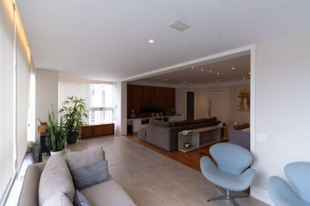 Apartamento à venda com 181m², 3 quartos e 3 vagas