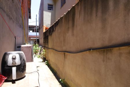 Casa para alugar com 40m², 1 quarto e sem vagaQuintal