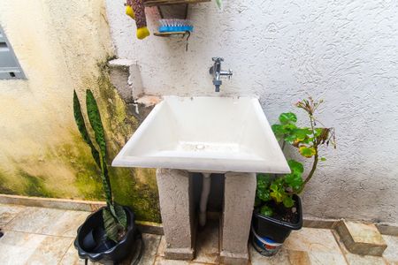 Casa para alugar com 40m², 1 quarto e sem vagaÁrea de Serviço