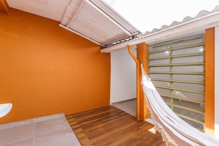 Casa à venda com 100m², 2 quartos e 1 vagaQuintal