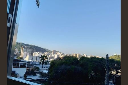 Casa à venda com 45m², 3 quartos e sem vaga