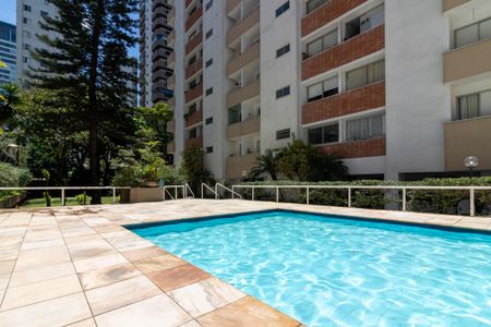 Apartamento para alugar com 45m², 1 quarto e 1 vagaÁrea comum - Piscina