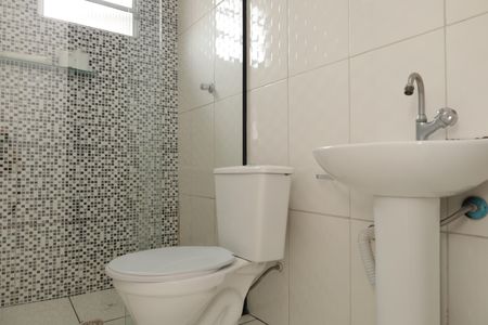 Banheiro de casa para alugar com 1 quarto, 40m² em Itaquera, São Paulo