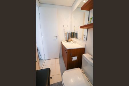 Apartamento à venda com 219m², 3 quartos e 3 vagasBanheiro da Suíte 2