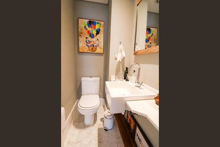 Apartamento à venda com 219m², 3 quartos e 3 vagasBanheiro Social