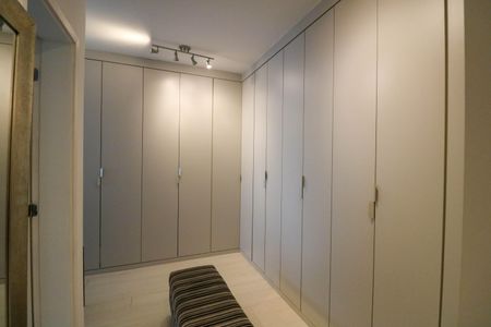 Apartamento à venda com 219m², 3 quartos e 3 vagasSuíte 3