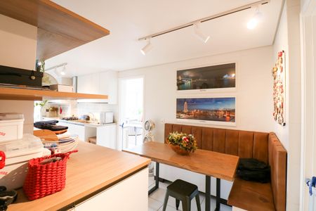 Apartamento à venda com 219m², 3 quartos e 3 vagasCozinha