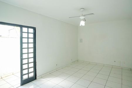 Sala de casa para alugar com 2 quartos, 70m² em Vila Caminho do Mar, São Bernardo do Campo
