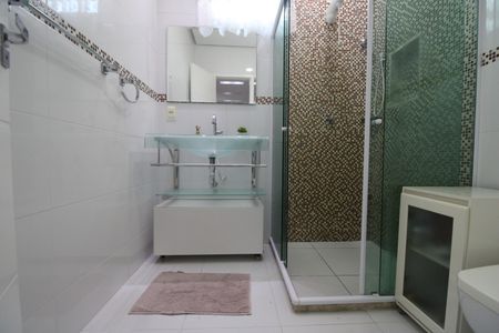 Casa de condomínio à venda com 127m², 2 quartos e 2 vagasBanheiro