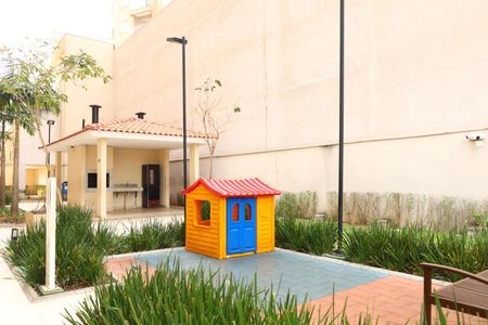 Apartamento para alugar com 32m², 2 quartos e sem vagaÁrea comum - Playground