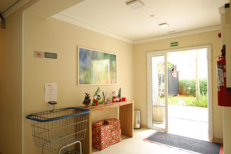 Apartamento para alugar com 32m², 2 quartos e sem vagaÁrea comum - Saguão do prédio