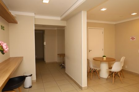 Apartamento para alugar com 32m², 2 quartos e sem vagaÁrea comum - Salão de festas