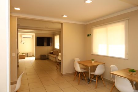 Apartamento para alugar com 32m², 2 quartos e sem vagaÁrea comum - Salão de festas