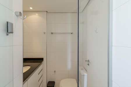 Apartamento à venda com 75m², 2 quartos e 2 vagasBanheiro da Suíte 