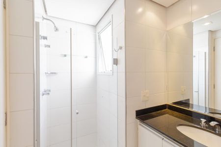 Apartamento à venda com 75m², 2 quartos e 2 vagasBanheiro da Suíte 