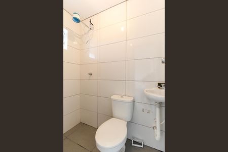 Casa para alugar com 30m², 1 quarto e sem vaga Casa para alugar com 30m², 1 quarto e sem vagaBanheiro