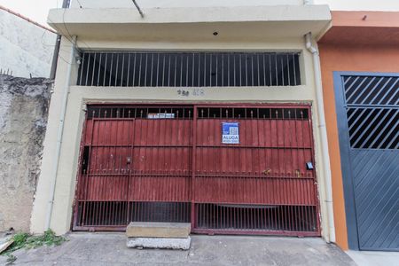 Casa para alugar com 30m², 1 quarto e sem vaga Casa para alugar com 30m², 1 quarto e sem vagaFachada