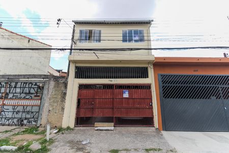Casa para alugar com 30m², 1 quarto e sem vaga Casa para alugar com 30m², 1 quarto e sem vagaFachada