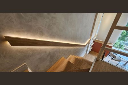 Studio para alugar com 29m², 1 quarto e sem vagaEscada