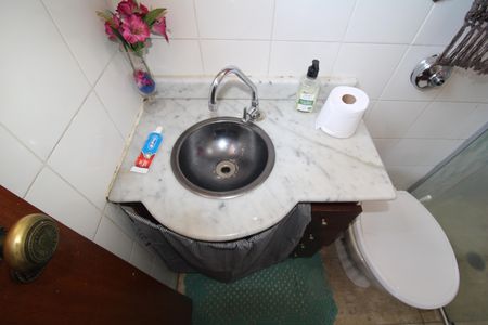 Casa à venda com 250m², 5 quartos e 4 vagasBanheiro 2
