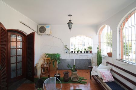 Casa à venda com 250m², 5 quartos e 4 vagasQuintal