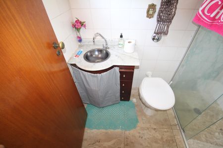Casa à venda com 250m², 5 quartos e 4 vagasBanheiro 2