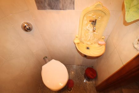 Casa à venda com 250m², 5 quartos e 4 vagasLavabo