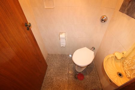 Casa à venda com 250m², 5 quartos e 4 vagasLavabo