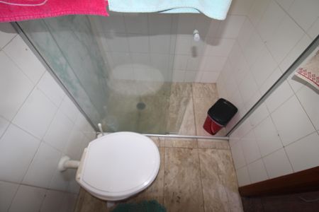 Casa à venda com 250m², 5 quartos e 4 vagasBanheiro 2