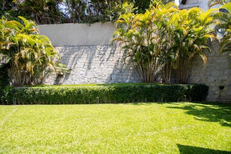 Casa à venda com 4 quartos, 750m² em Morumbi, São Paulo