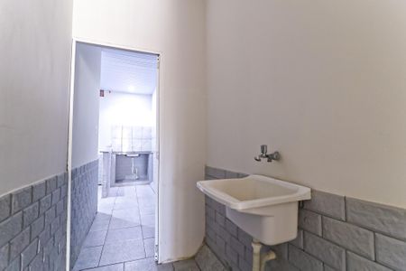 Casa para alugar com 60m², 1 quarto e sem vaga Casa para alugar com 60m², 1 quarto e sem vagaÁrea de Serviço