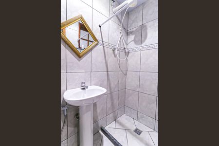 Banheiro de casa para alugar com 1 quarto, 60m² em Piedade, Rio de Janeiro