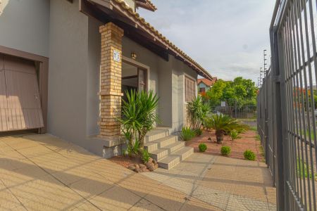 Casa à venda com 146m², 3 quartos e 3 vagasGaragem 