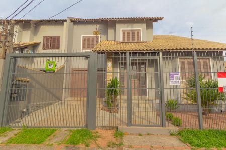 Casa à venda com 146m², 3 quartos e 3 vagasFachada
