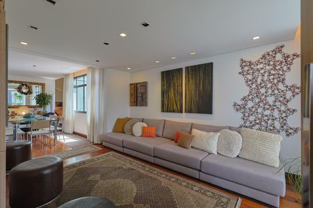 Apartamento à venda com 358m², 4 quartos e 4 vagasSala