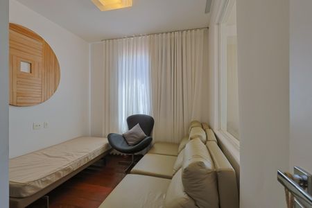 Apartamento à venda com 358m², 4 quartos e 4 vagasQuarto 4