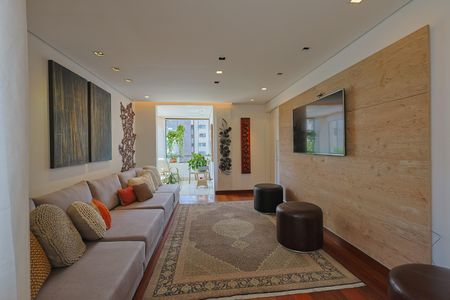 Apartamento à venda com 358m², 4 quartos e 4 vagasSala