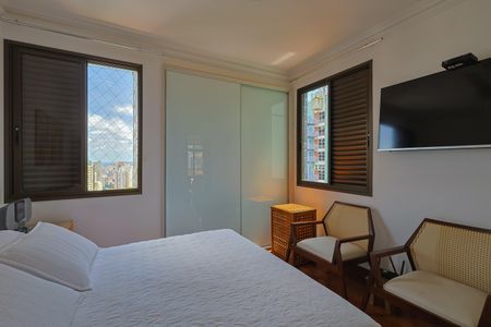 Apartamento à venda com 358m², 4 quartos e 4 vagasQuarto 3 - Suíte