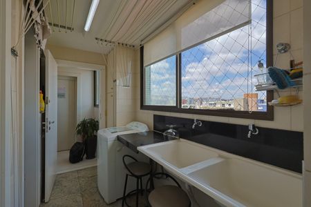 Apartamento à venda com 358m², 4 quartos e 4 vagasÁrea de Serviço