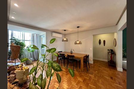 Apartamento para alugar com 160m², 3 quartos e 1 vagaSala de jantar